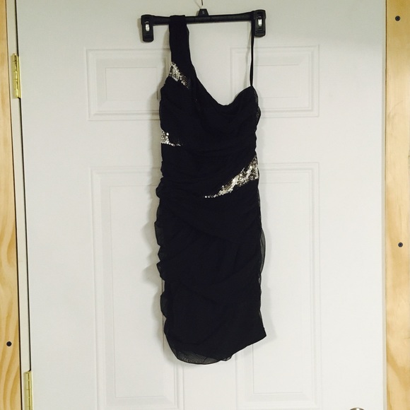 Little Black Dress (One Shoulder) - Picture 1 of 6